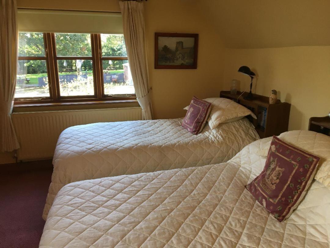 Glenfield Castle Farmhouse Bed And Breakfast מראה חיצוני תמונה
