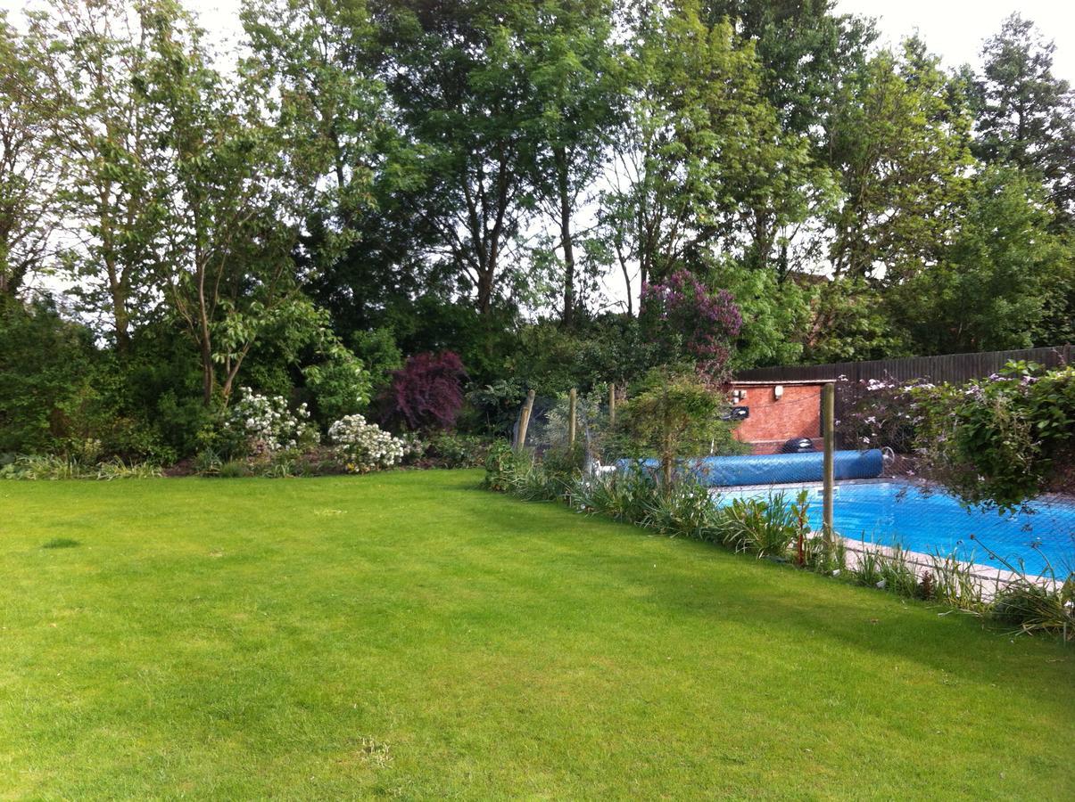 Glenfield Castle Farmhouse Bed And Breakfast מראה חיצוני תמונה