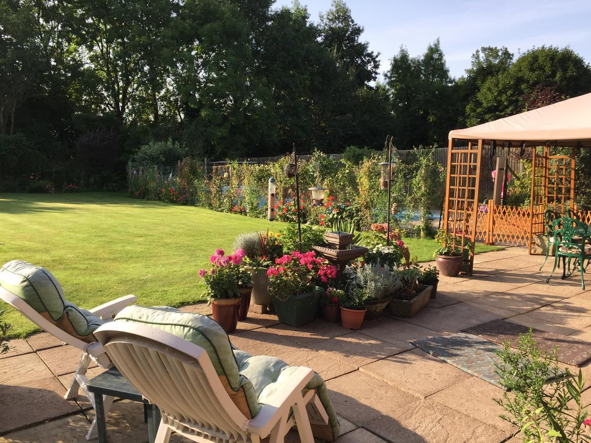 Glenfield Castle Farmhouse Bed And Breakfast מראה חיצוני תמונה